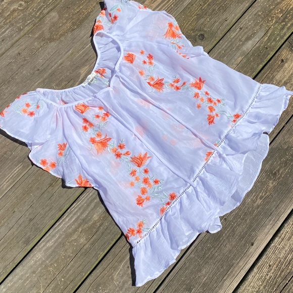 Studio Petite white semi-sheer blouse with orange embroidered flowers Sz P Large - Picture 2 of 8